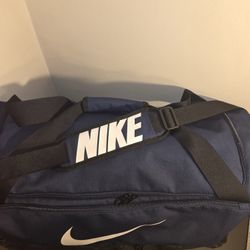 New  Nike Duffel Carry On Sports Bag