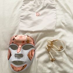 Dr. Dennis Gross LED Face Mask – Red & Blue Light Therapy