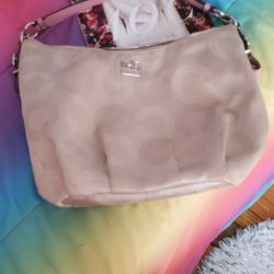 Coach Purse Excellent Condition -medium-Large Size