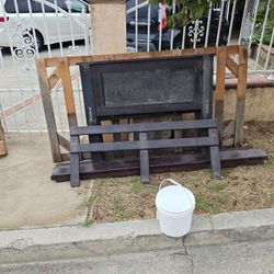 Wood Clip On Twin Bed 🛏️ Frame Good Condition