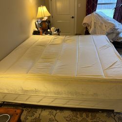 King Size Tempur-pedic Mattress 