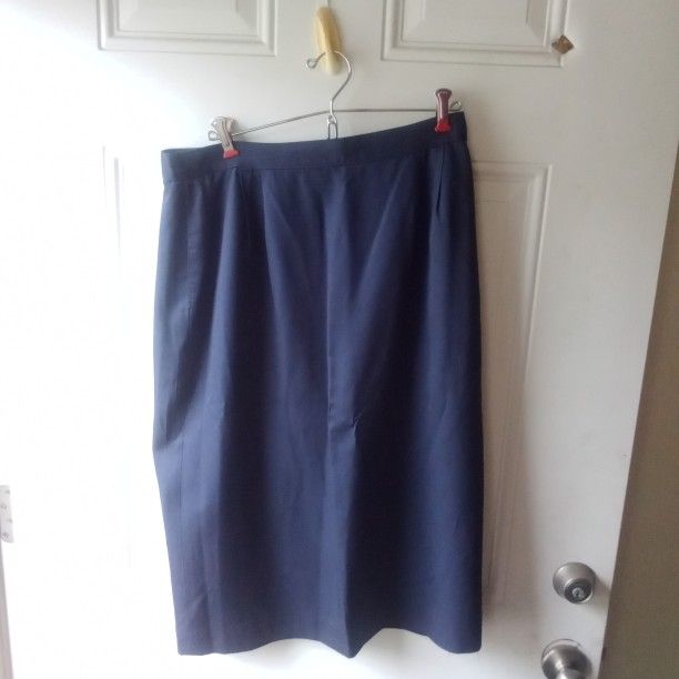 Gianni Sport Dry Clean Pencil Skirt