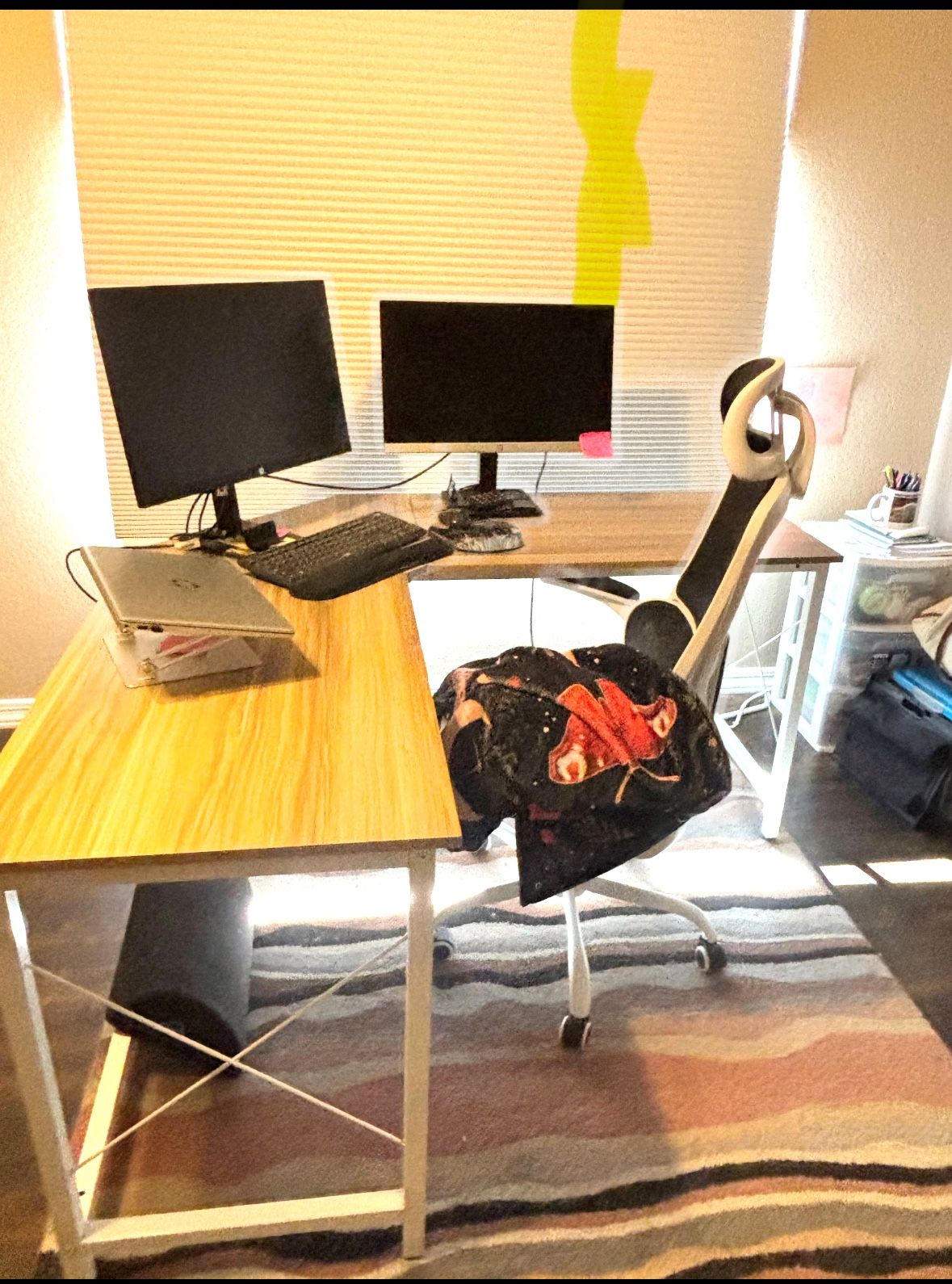 Corner Medium Size Desk P/u Only 