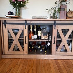 Farmhouse Barndoor Wine Cabinet / Coffee Bar/ tv Stand/ Buffet