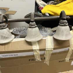 Set Of 2 Vanity Lights. 