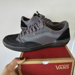 Men's Vans 9.5