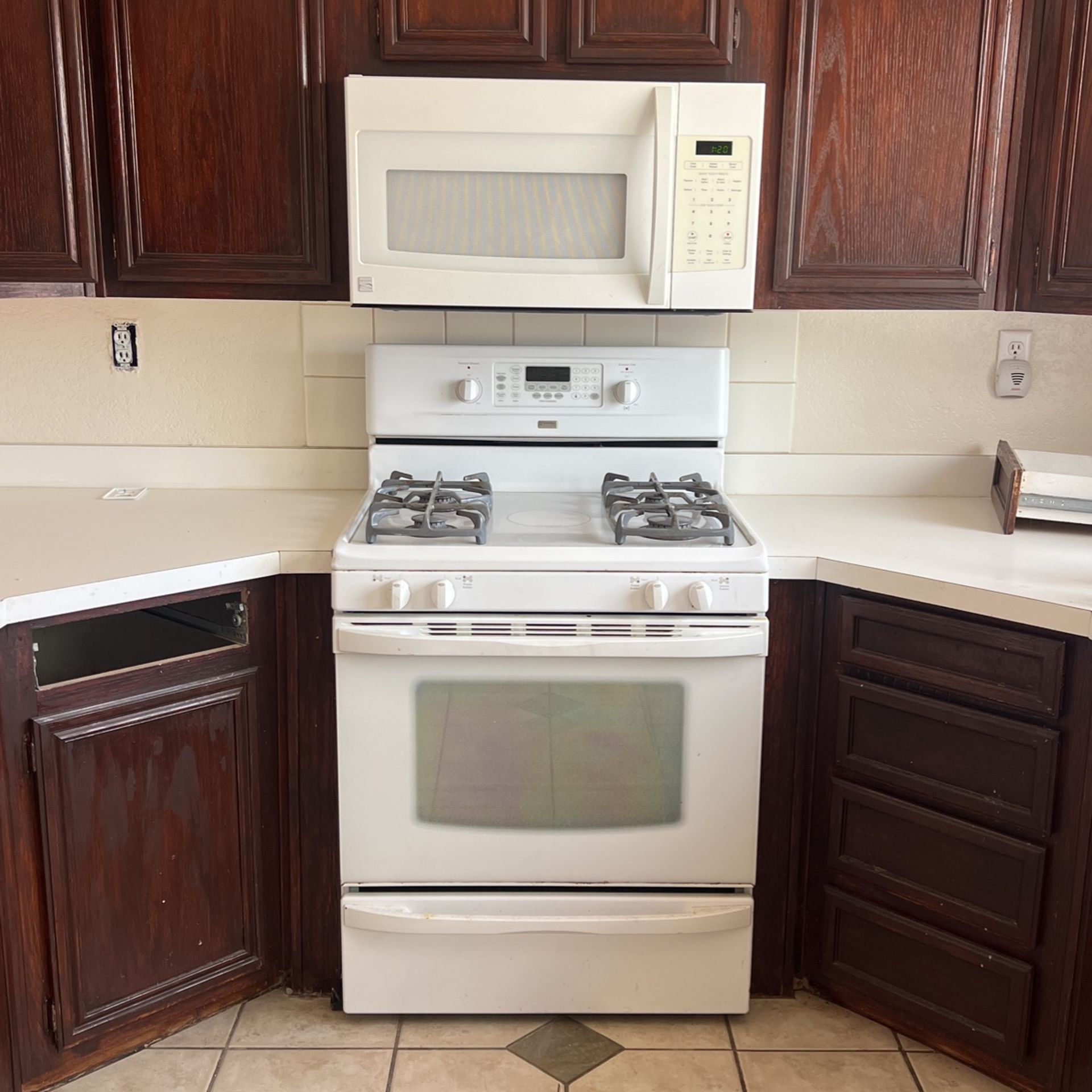 Kenmore Elite Range And Hood Microwave