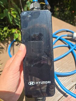 Hyundai Level 1 Car Charger