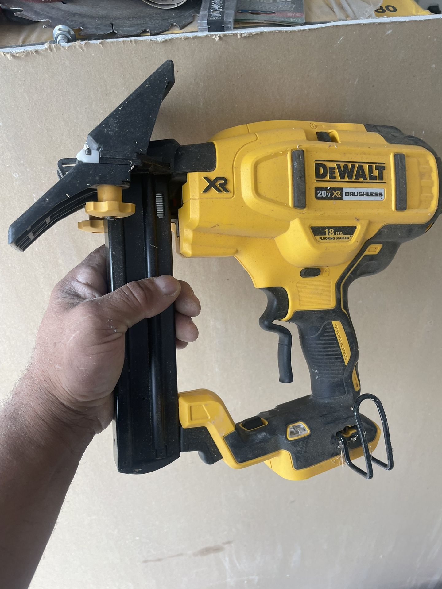 flooring Staples Gun