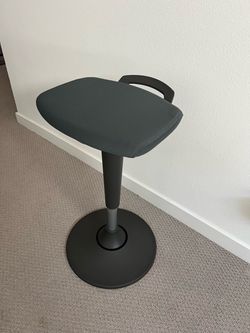 Uplift Desk Starling Stool - Gray
