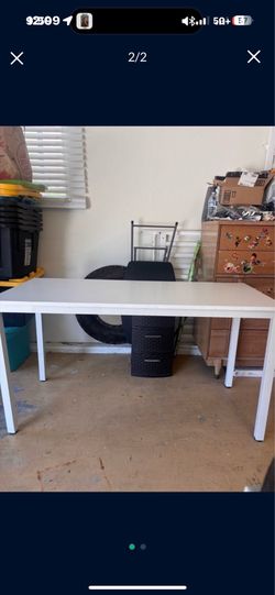 White Ikea desk