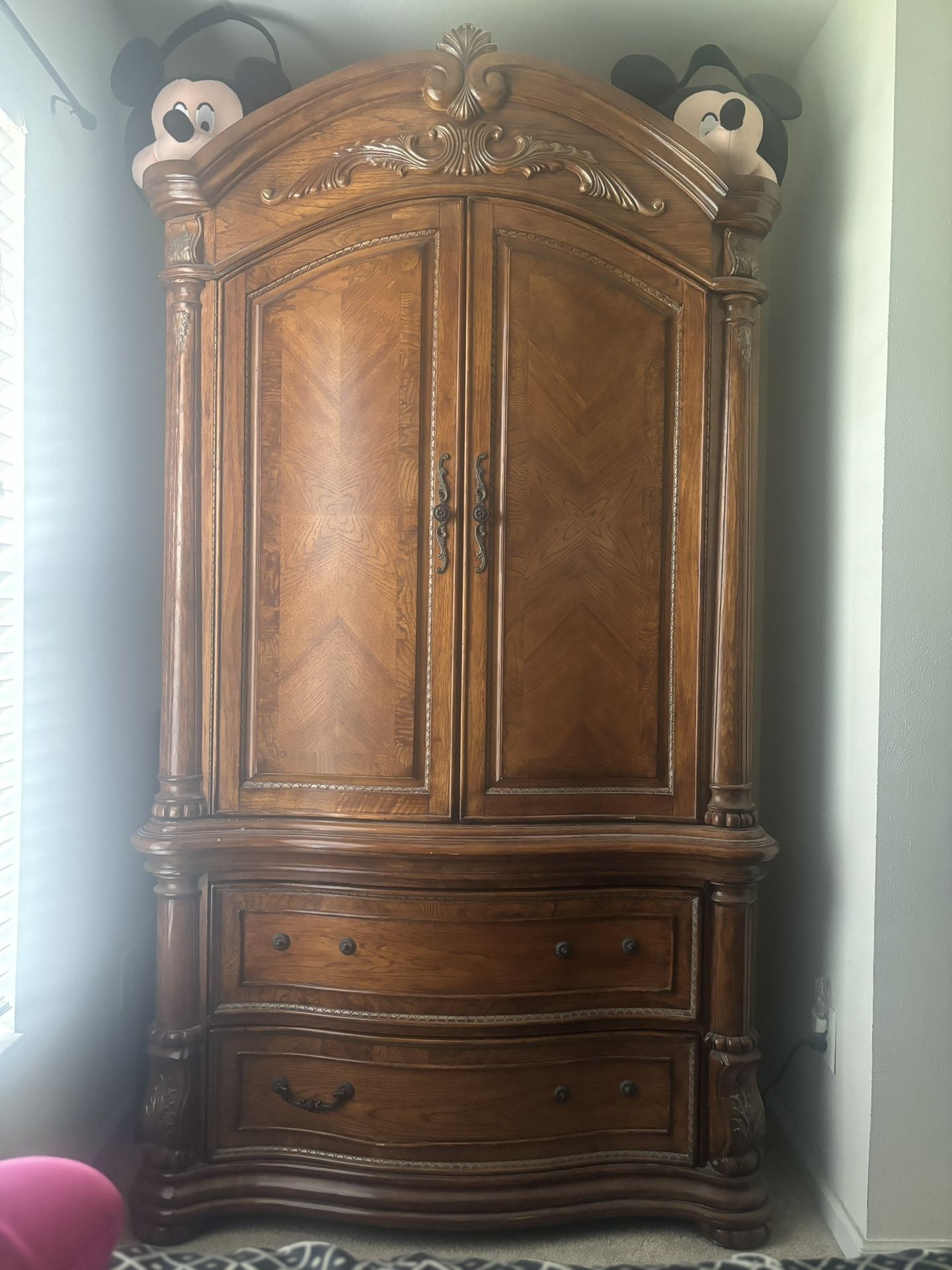 TV Stand Armoire