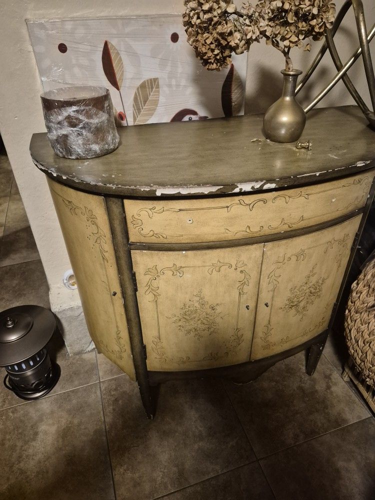 Vintage Drawer Chest