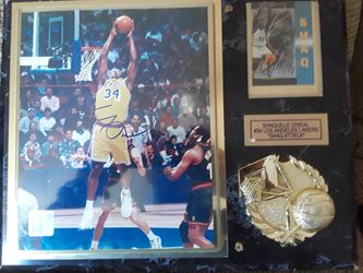 Shaquille O'Neal autographed plaque