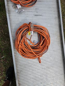 Rigid 12 Gauge, 100 FT Indoor/outdoor Extension Cord