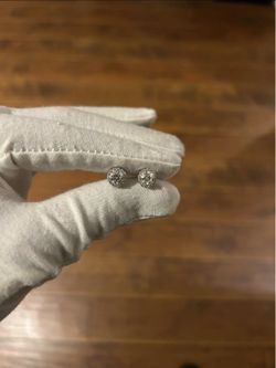 6.5mm Screw Back 925 Pure Silver 18K White Gold Moissanite Stud Earrings with GRA