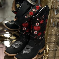 Botas Y Cinto Vaquero Para Mujer