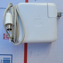 Apple 65W A1021 Portable Power AC Adapter