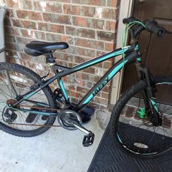Men's 26" Bike. Huffy Shimano. Tires Are Good. Needs General Tune Up 