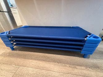 Kids sleeping cots