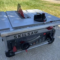 Skilsaw Portable Table Saw