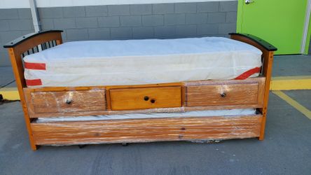 Solid Wood with Forest Green Trim