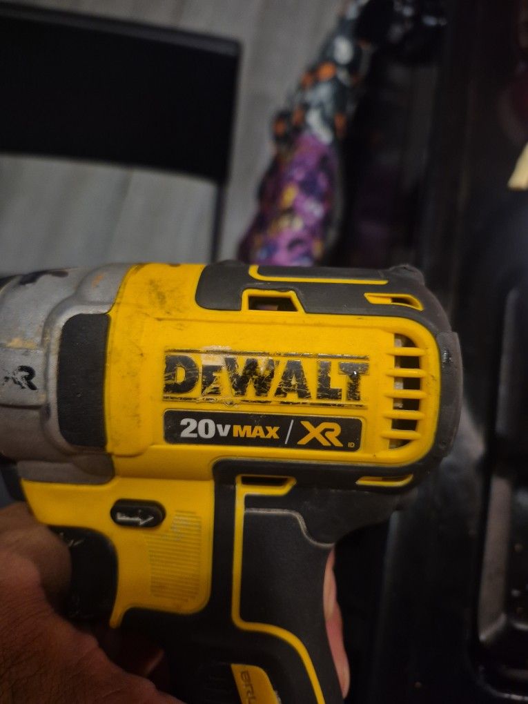 20v Dewalt Impact Drill