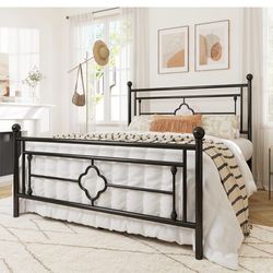 PLATFORM  BED SIZE QUEEN NEW
