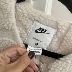 Nike Sportswear Women's Sherpa Loose High-Pile Jacket Therma-Fit Oversized