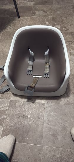 Oxo Booster Feeding Seat
