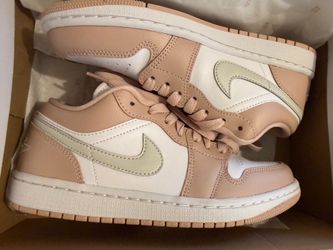 Women’s Air Jordan 1 Low