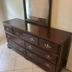 Dresser And Headboard For Queen Size Bed Selling Both Together