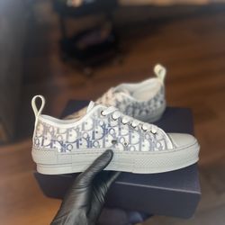 Dior B23 Size 9
