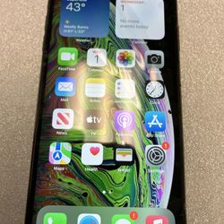 iPhone XSMAX Factory Unlocked To Any Carrier, 256 Gb. Good Condition.