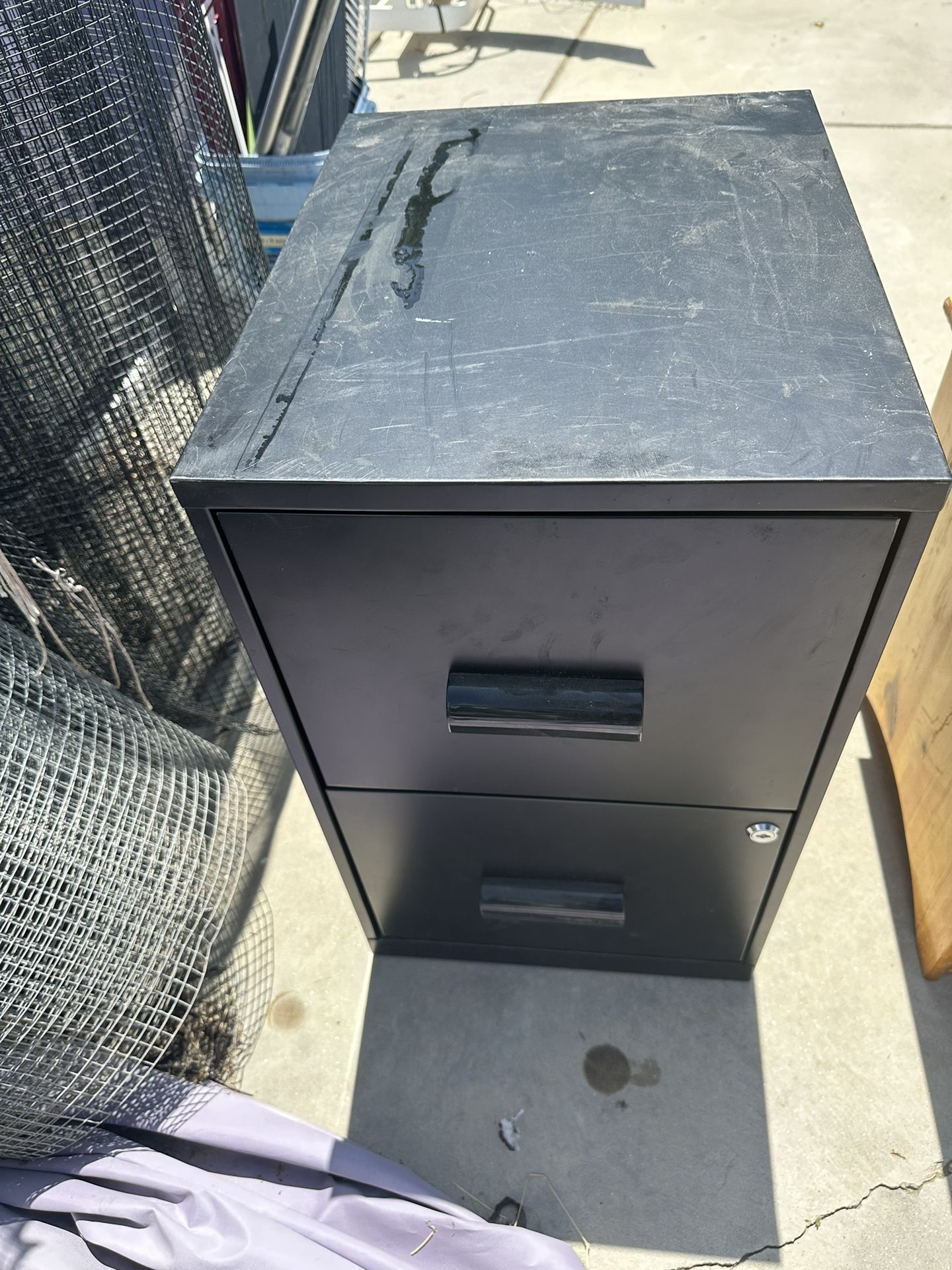 File Cabinet (no Key)