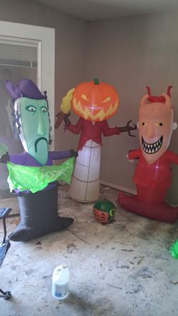 Halloween blow ups