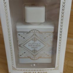 2 Brand New Womens Perfumes.. White And Red Perfumes.  40 Each original