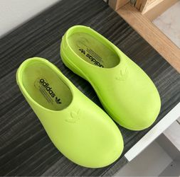 Crocs Adidas