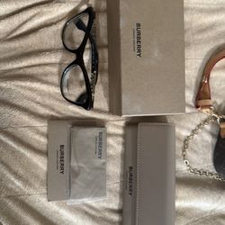 BURBERRY glasses 