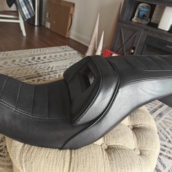 Harley Davidson Seat For Dyna 