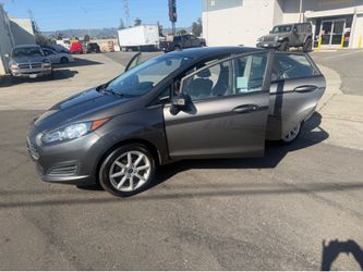 2015 ford fiesta se