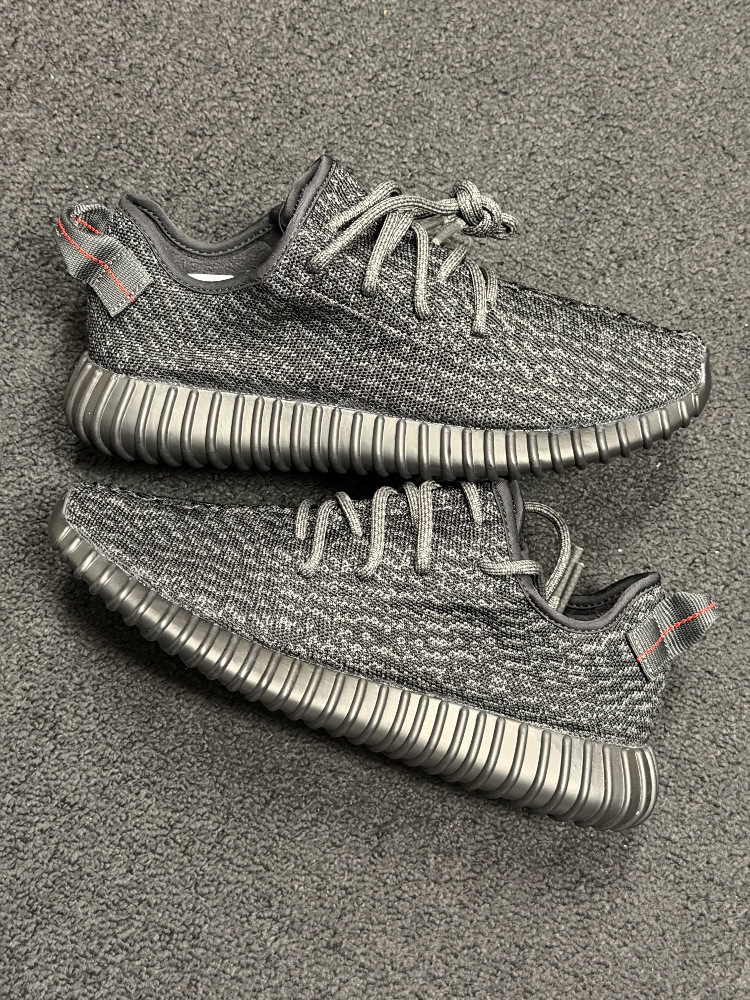 DS Adidas Yeezy 350 Pirate Black size 8