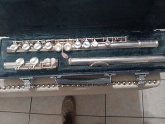 Yamaha 221 student flute