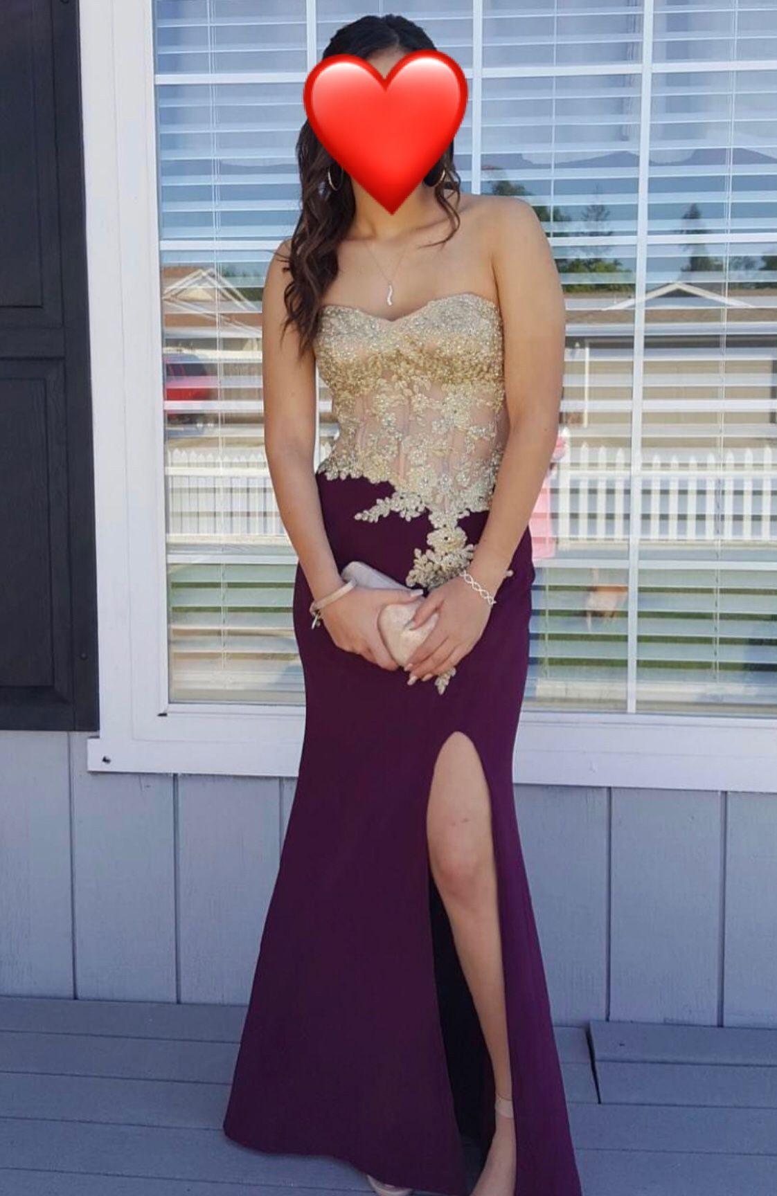 Maroon/Gold Size 5 Prom Dress (Like New)