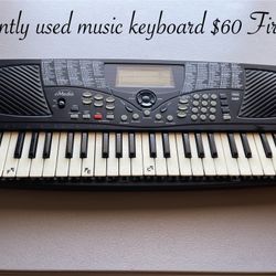 Like New Musical Keyboard Battery Operatated $60 Firm 