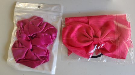 2 hair bows