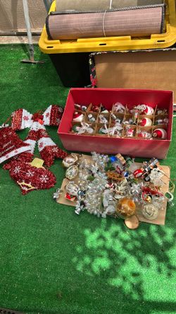 Christmas tree decorations