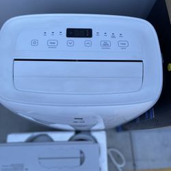 Air Conditioner 5.5k Btu New LG 200sqft