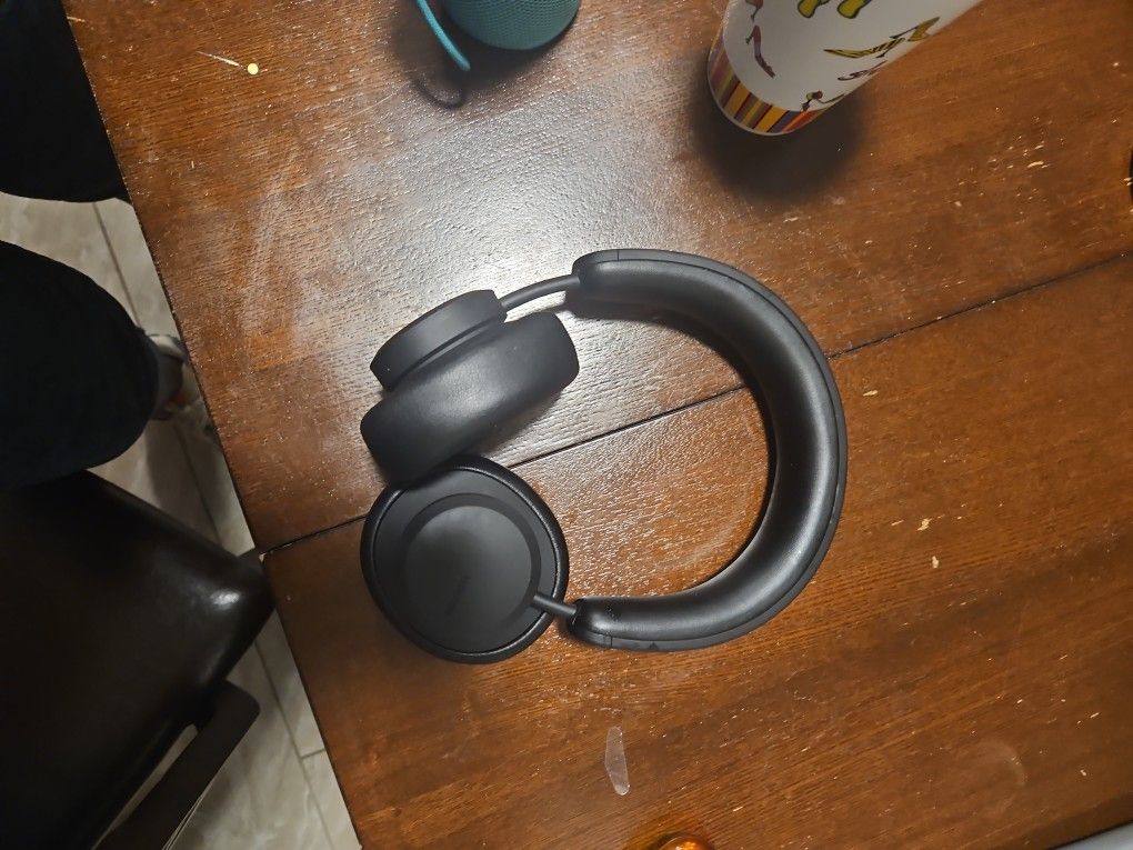 Urbistan Over ear Solar Powered Headphones
