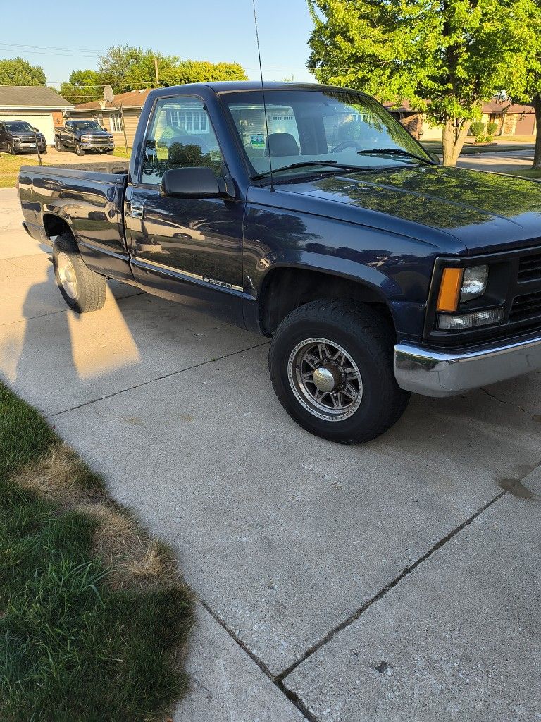 2000 Chevrolet 2500